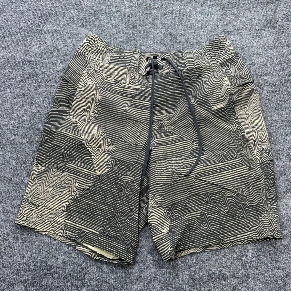Lululemon Current State Board Short 9 Green Tan Topo Wave LM7B07S Mens 28